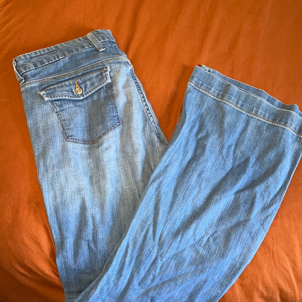 Flare/ Wide leg jeans
